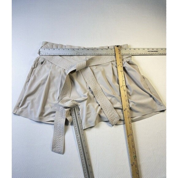 Athleta Shorts Skyline II Wrap Tie Waist Beige Plus Size 18 - Picture 8 of 11